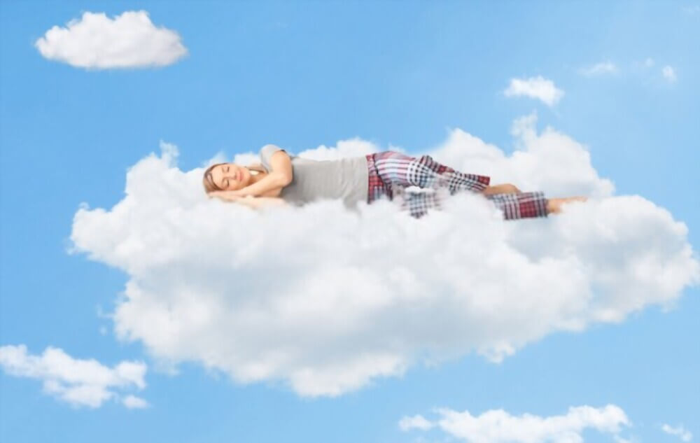 Dormir comme un ange sur un nuage