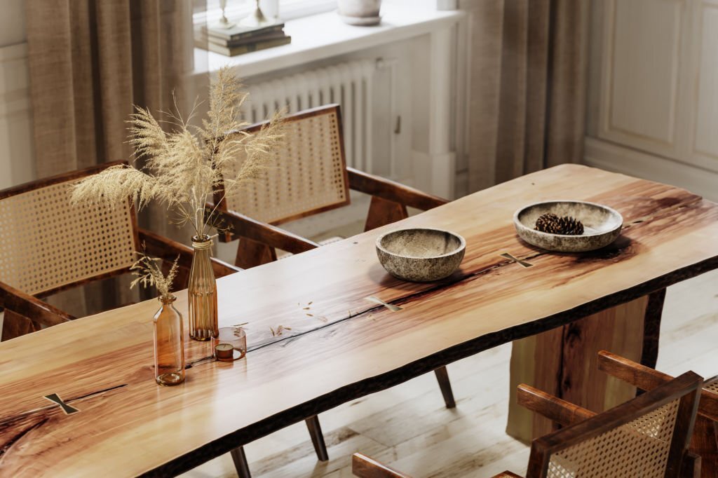 table en bois aux lignes sobres et zen