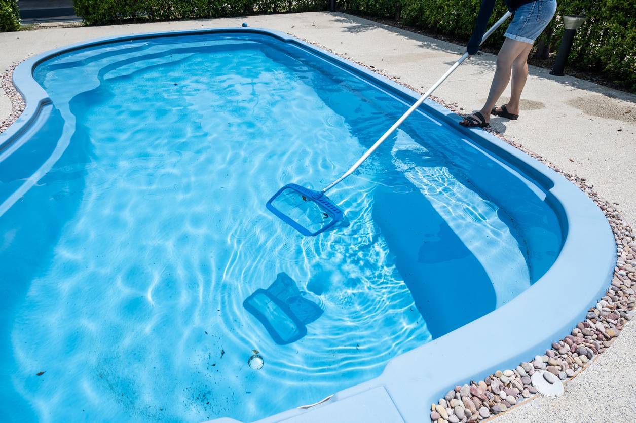 garder sa piscine propre