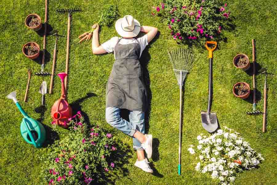 7 outils pour bien jardiner chez soi