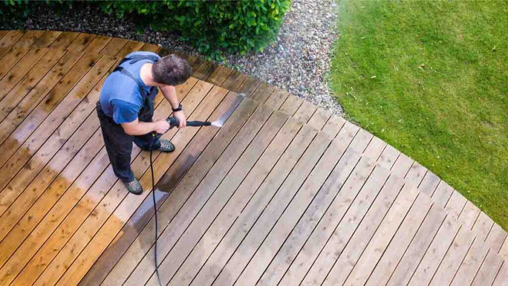 Prenez le temps de nettoyer correctement votre terrasse au printemps