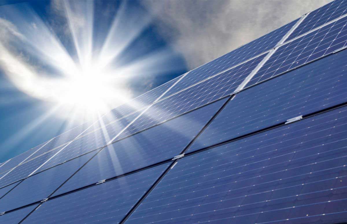 Installation d'un panneau solaire photovoltaïque : tout ce qu'il faut savoir